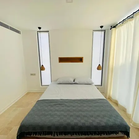 Krotheus Villa فيلة
